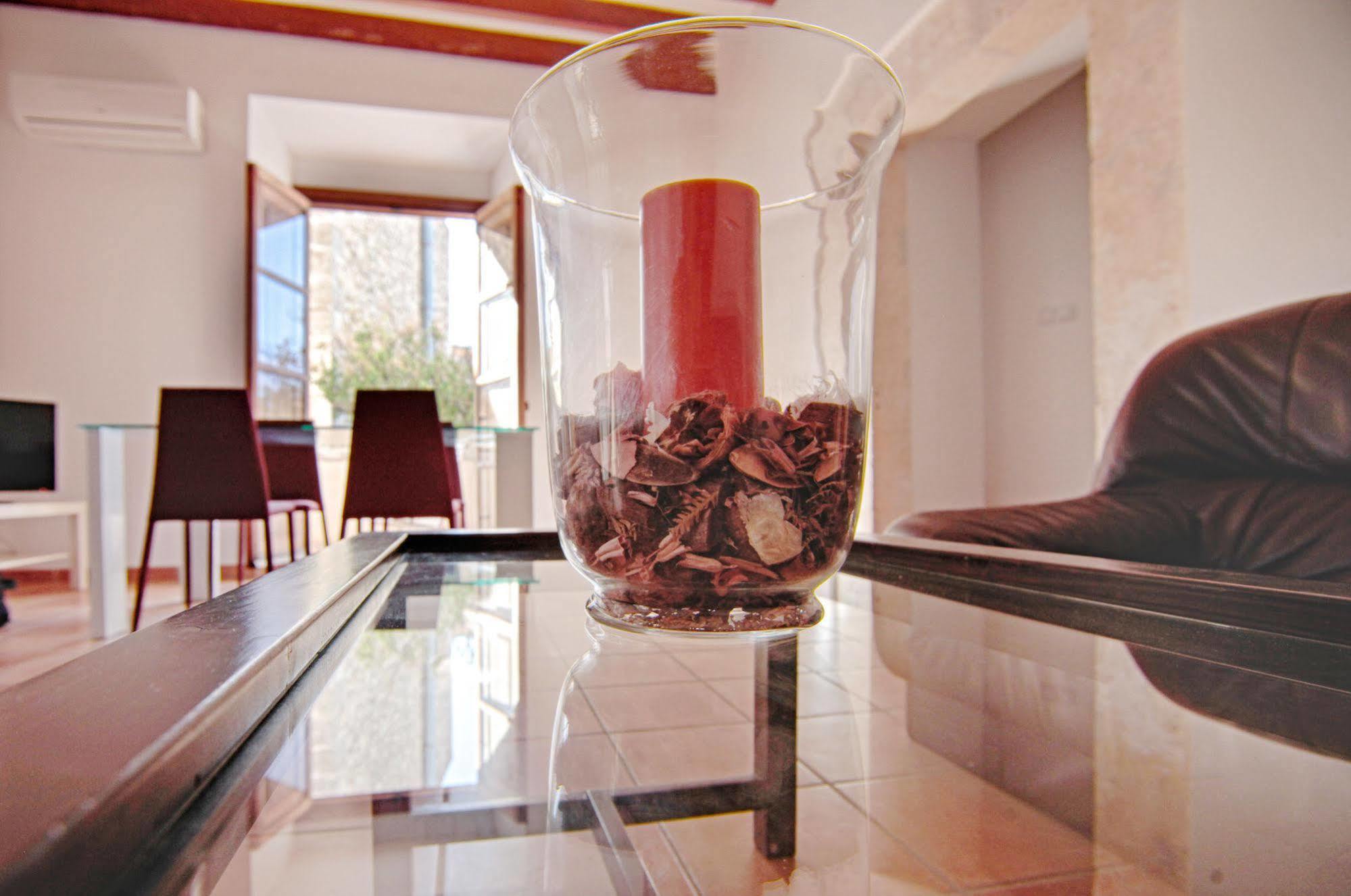 Tramuntana Suites Bed and breakfast